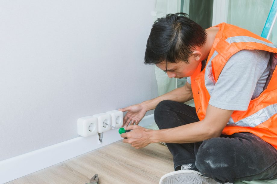 Electrician Qualifications And How To Get Them Pivot Pivot